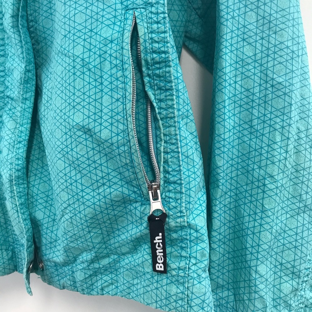Bench Light Jacket - Picture 3 of 5